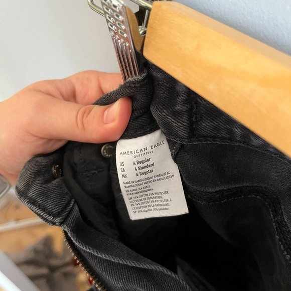 American Eagle Size 4 Jean Shorts - Picture 3 of 3